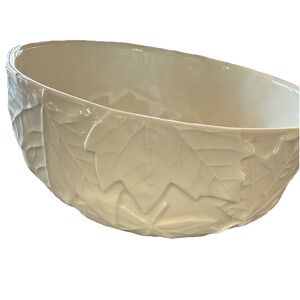 Bordallo Pinheiro Ceramic Maple Leaf Serving Bowl Cream Leaves 8"  Portugal